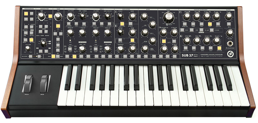 Moog-Sub37-3.jpg
